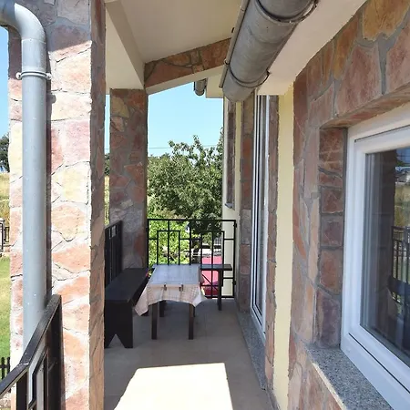 Upscale In Banjole With Pool דירה