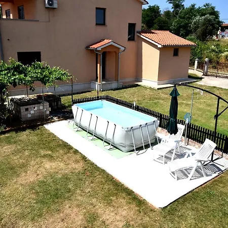דירה Upscale In Banjole With Pool מדולין
