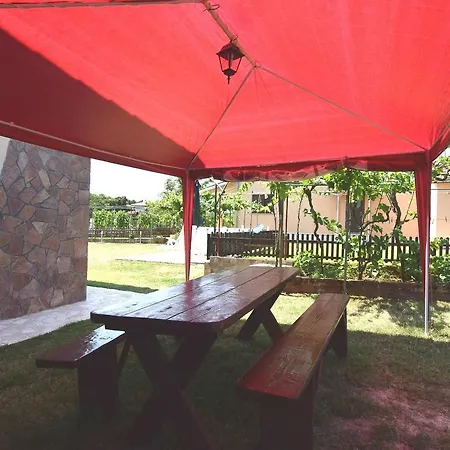 Upscale In Banjole With Pool